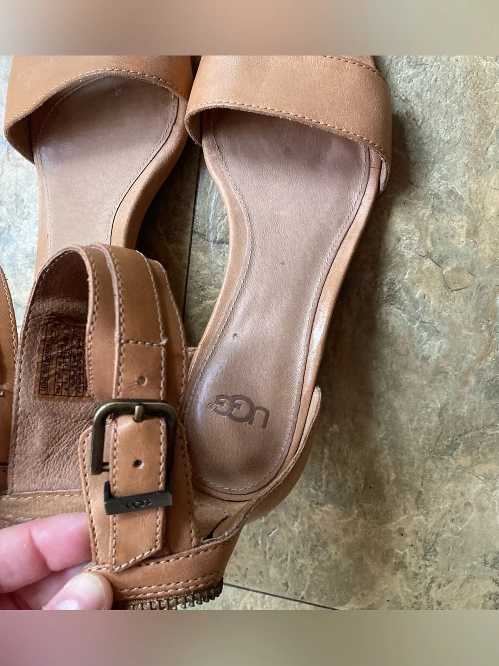 UGG char Womens Ankle-Strap Wedge Sandals -  Brown
